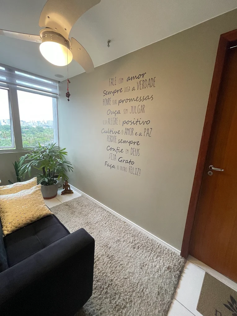 Consultório de Psicologia Transpessoal — Sala 1006